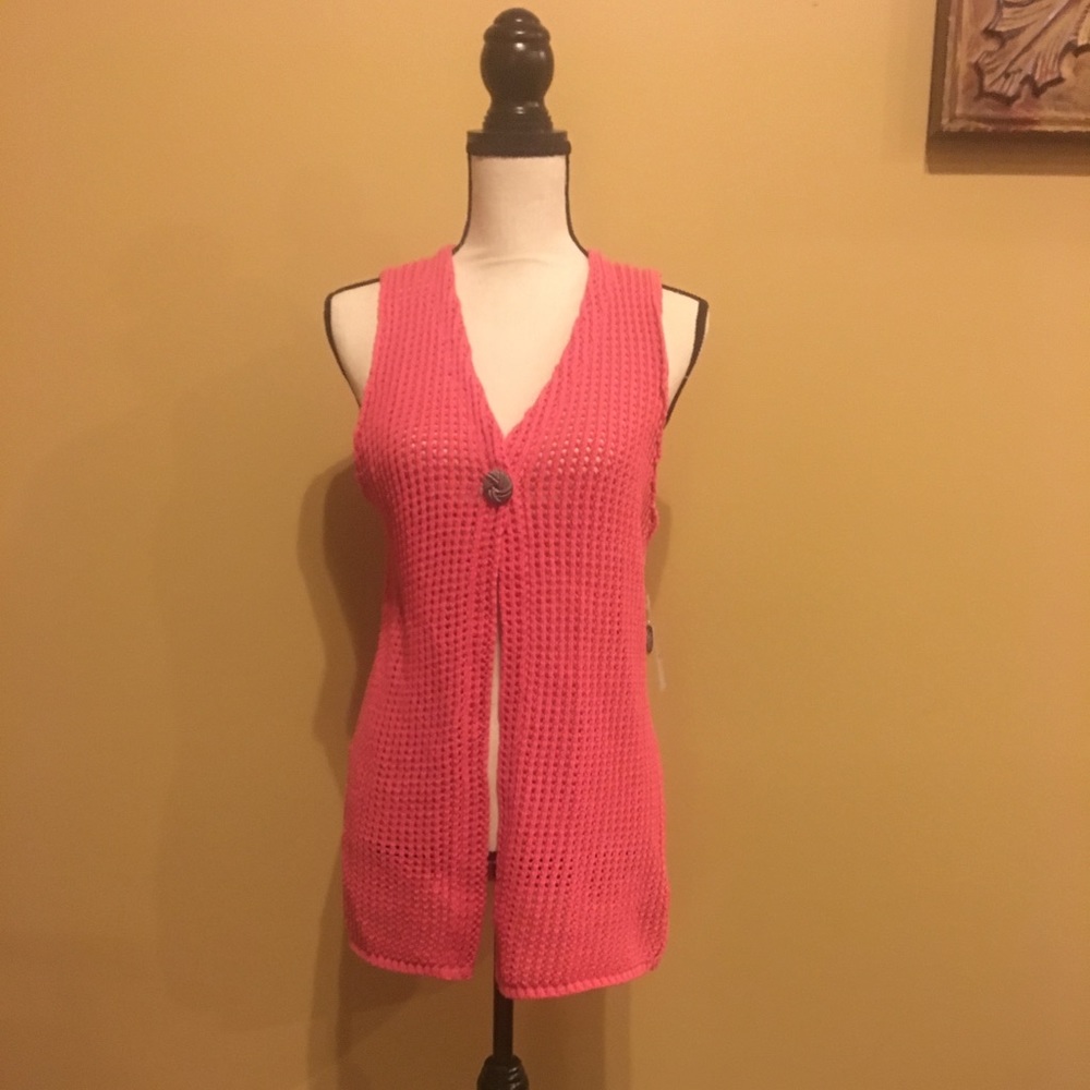 🌹PB&J branded sleeveless sweater vest.